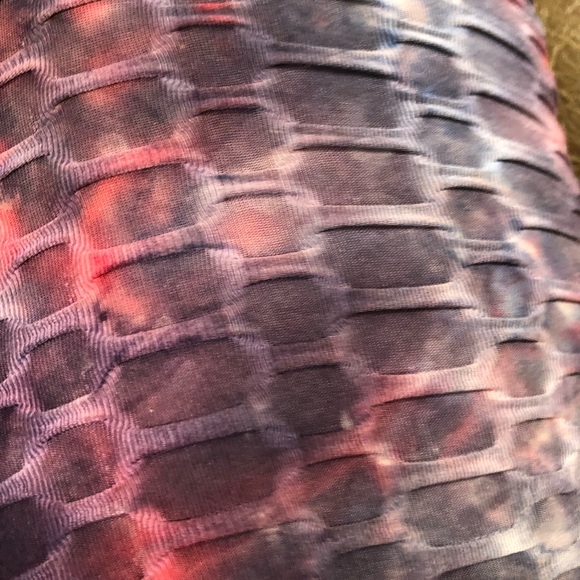 NWT Tie-Dye High-Waisted Elastic Biker Shorts - Picture 2 of 6